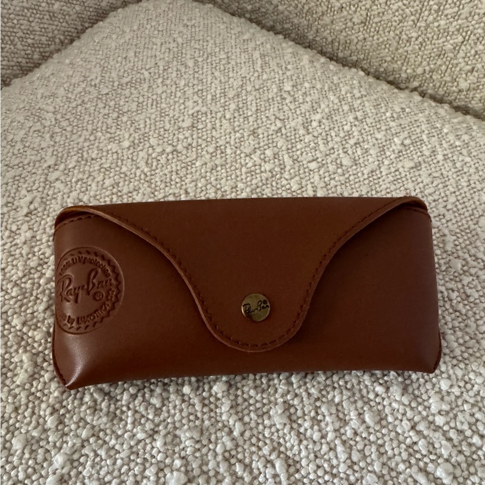 Rare Ray-ban 

ROUND METAL FOLDING - Picture 15 of 15